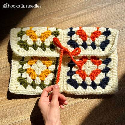 Cleo Clutch Crochet Pattern