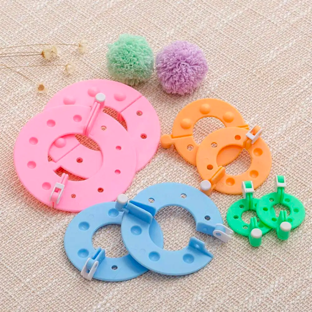 Pom Pom Maker Set