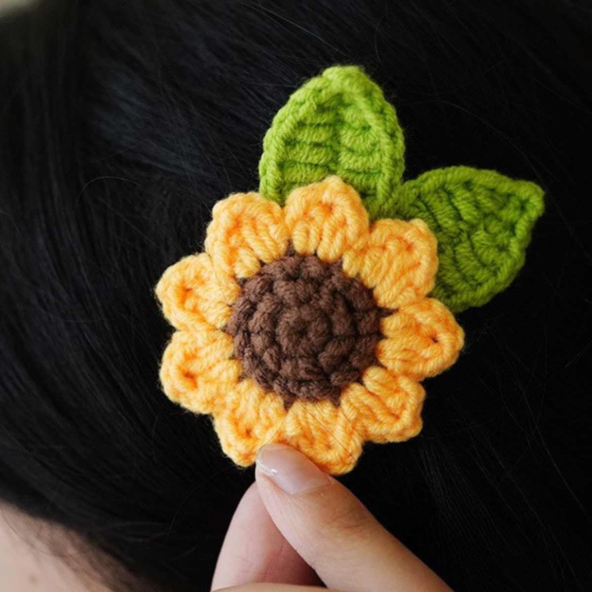 Crochet Flower Brooch Kit 4pcs